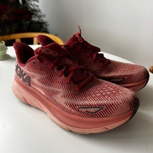 Hoka Clifton 9 Running Shoes